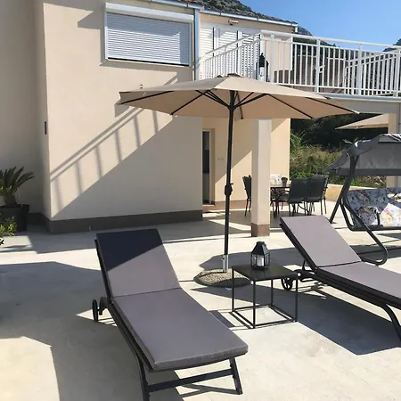 Villa Miris Bora *